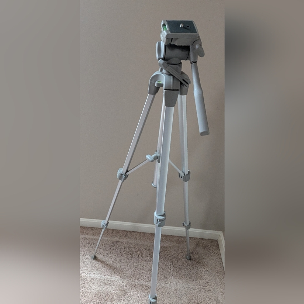 Platinum Plus Camcorder/Camera Tripod